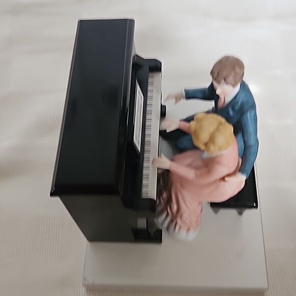Enesco Vintage 1987 Couple Play Piano Anniversary Waltz Musical Box Wooden - Picture 15 of 16